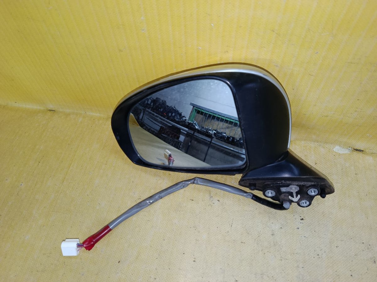 Зеркало двери боковой на Toyota Prius ZVW30 Фото 9