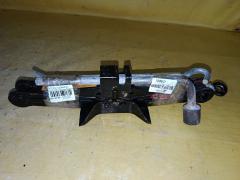 Домкрат на Mitsubishi Colt Z21A