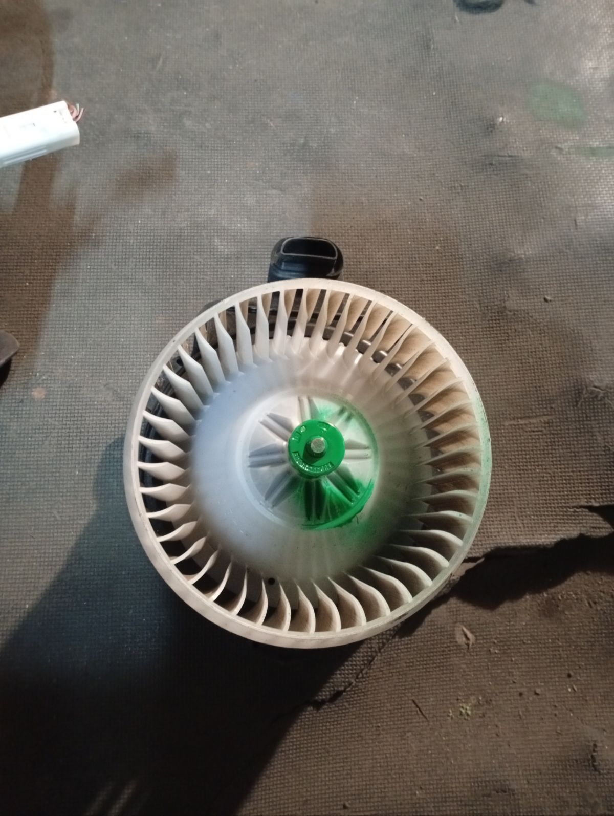 Мотор печки на Toyota Aqua NHP10 Фото 7