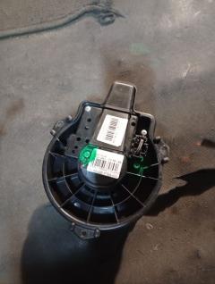 Мотор печки на Toyota Aqua NHP10 Фото 6