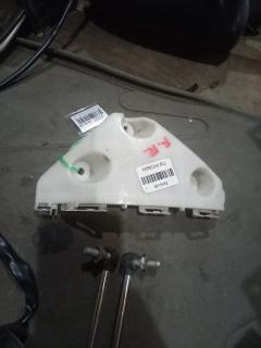 Крепление бампера 52115-B1050 на Toyota Passo KGC30 Фото 8