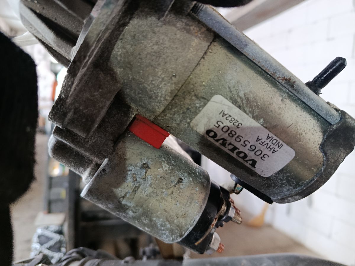 Двигатель на Volvo V40 MV B4164T Фото 24