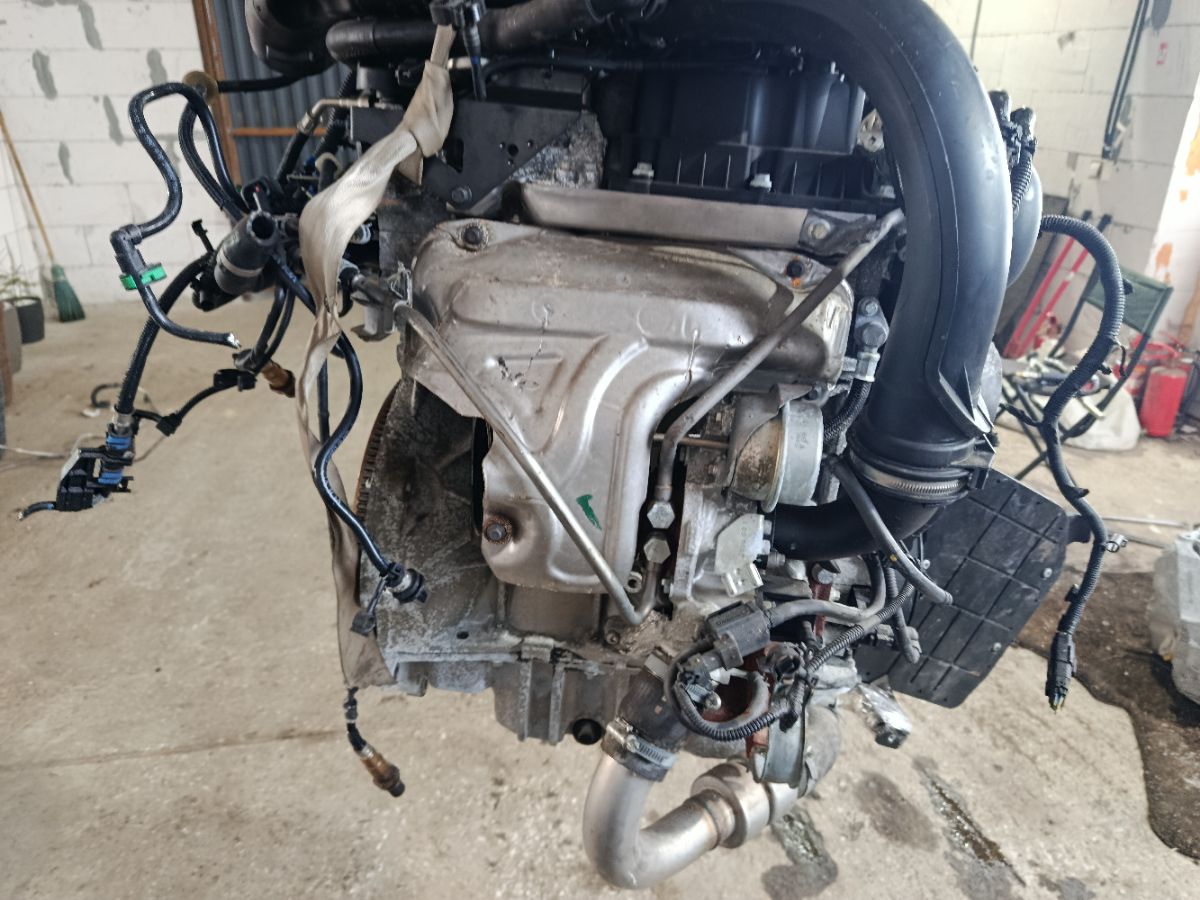 Двигатель на Volvo V40 MV B4164T Фото 35