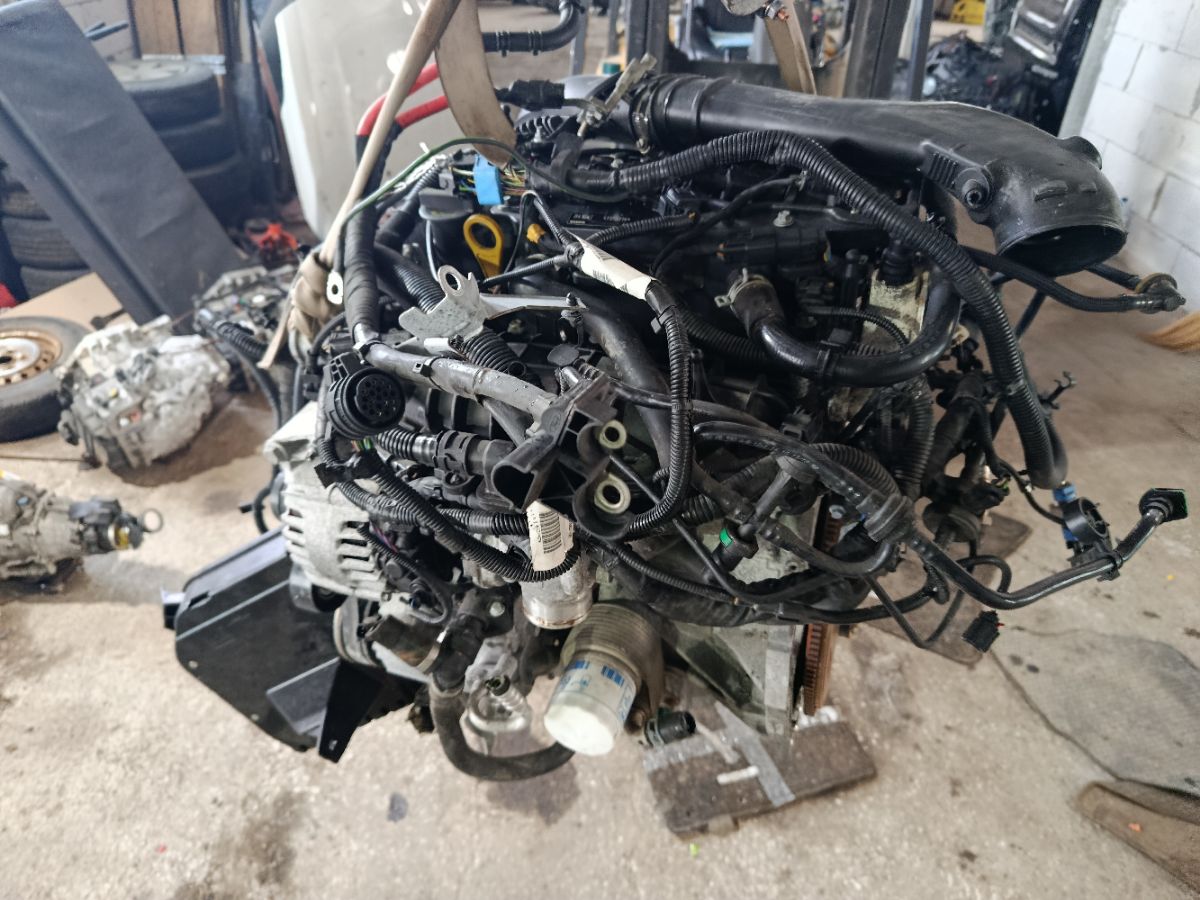 Двигатель на Volvo V40 MV B4164T Фото 43