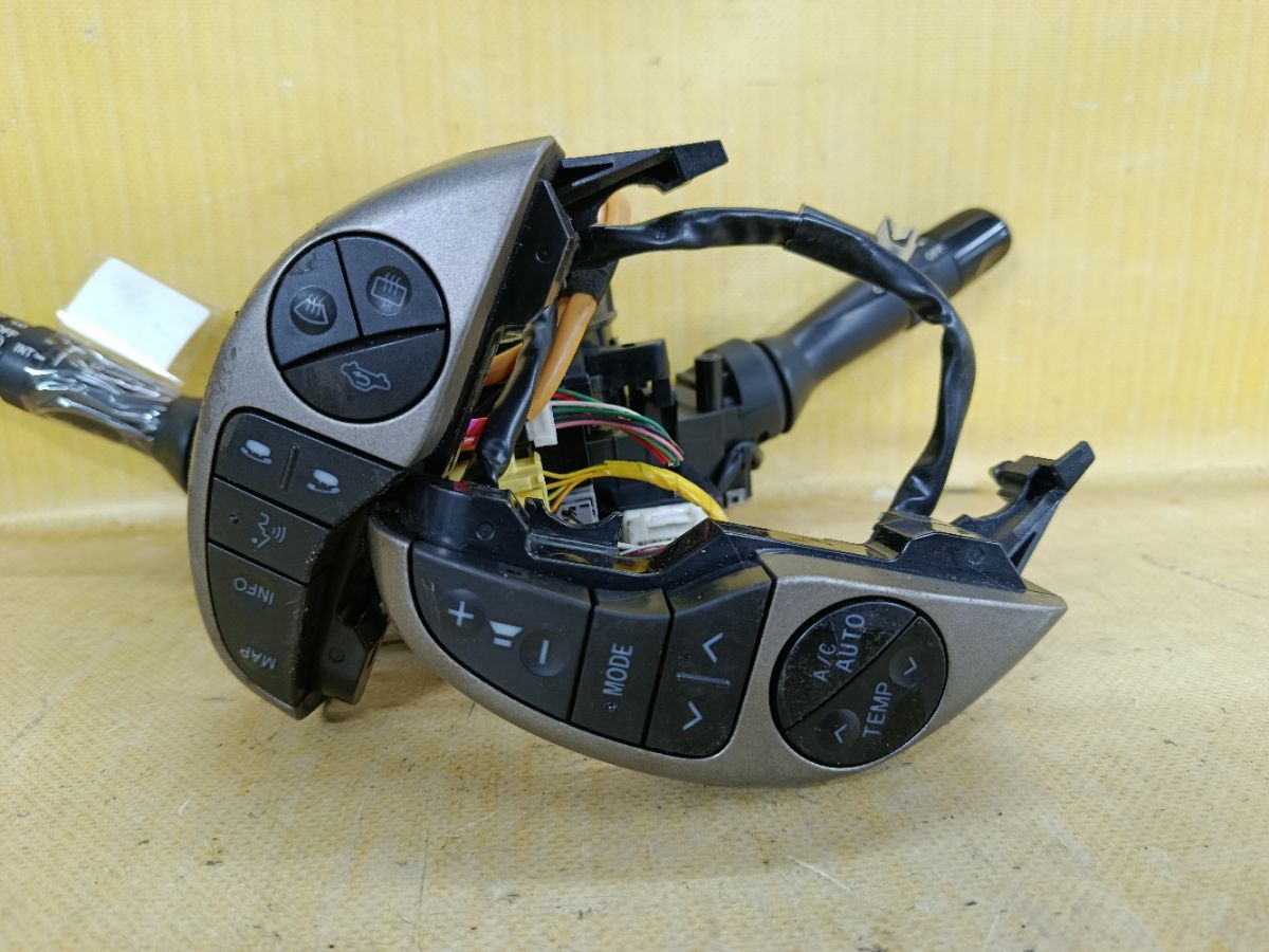Шлейф-лента air bag 84306-48030 на Toyota Prius NHW20 Фото 9 Шлейф-лента air bag 84306-48030 на Toyota Prius NHW20 Фото 9