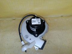 Мотор охлаждения батареи 87130-47070 на Toyota Prius NHW20 Фото 4