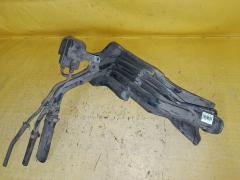 Заливная горловина топливного бака на Toyota Ractis NCP100 1NZ-FE Фото 3