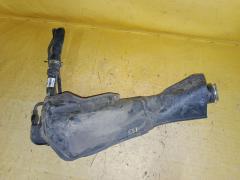 Заливная горловина топливного бака на Toyota Ractis NCP100 1NZ-FE Фото 5