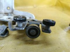 Ролик двери на Toyota Porte NCP141 Фото 6