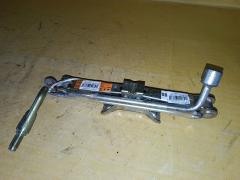 Домкрат на Nissan Note E11 Фото 4