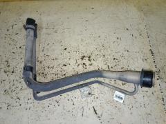 Заливная горловина топливного бака 77201-52050 на Toyota Platz NCP12 1NZ-FE Фото 5