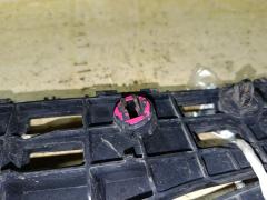 Крепление бампера 52115-47020, 52116-47020 на Toyota Prius ZVW30 Фото 8