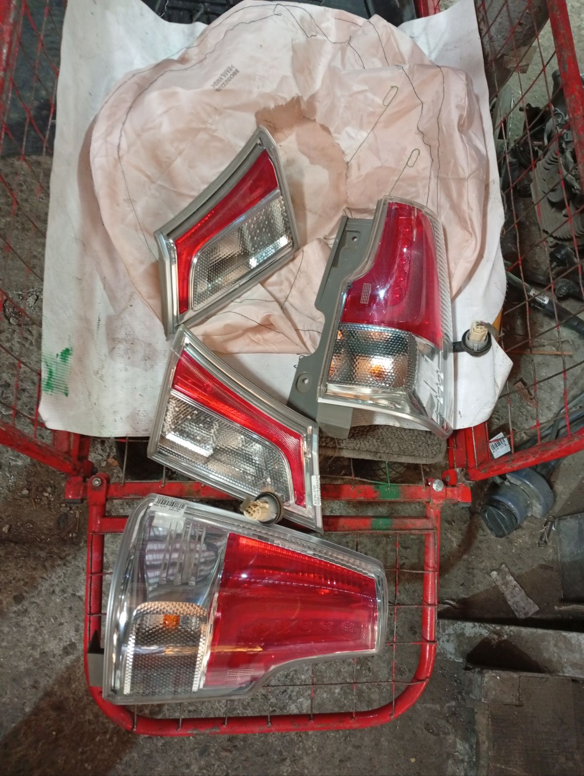 Стоп D179 D179,35603-81P01, 35604-81P01, 36250-81P00, 36270-81P00 на Suzuki Solio MA36S Фото 16