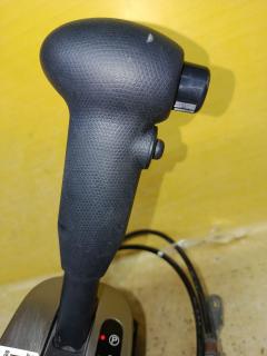 Ручка КПП на Nissan March AK12 Фото 6