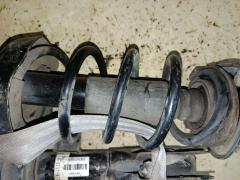 Стойка амортизатора на Honda Stepwgn RK1 R20A Фото 5