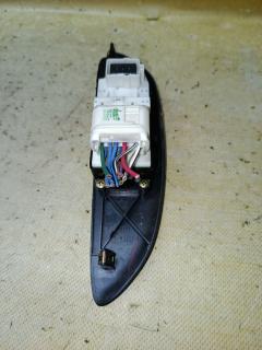 Блок упр-я стеклоподъемниками 84820-52190 на Toyota Vitz NCP10 Фото 9