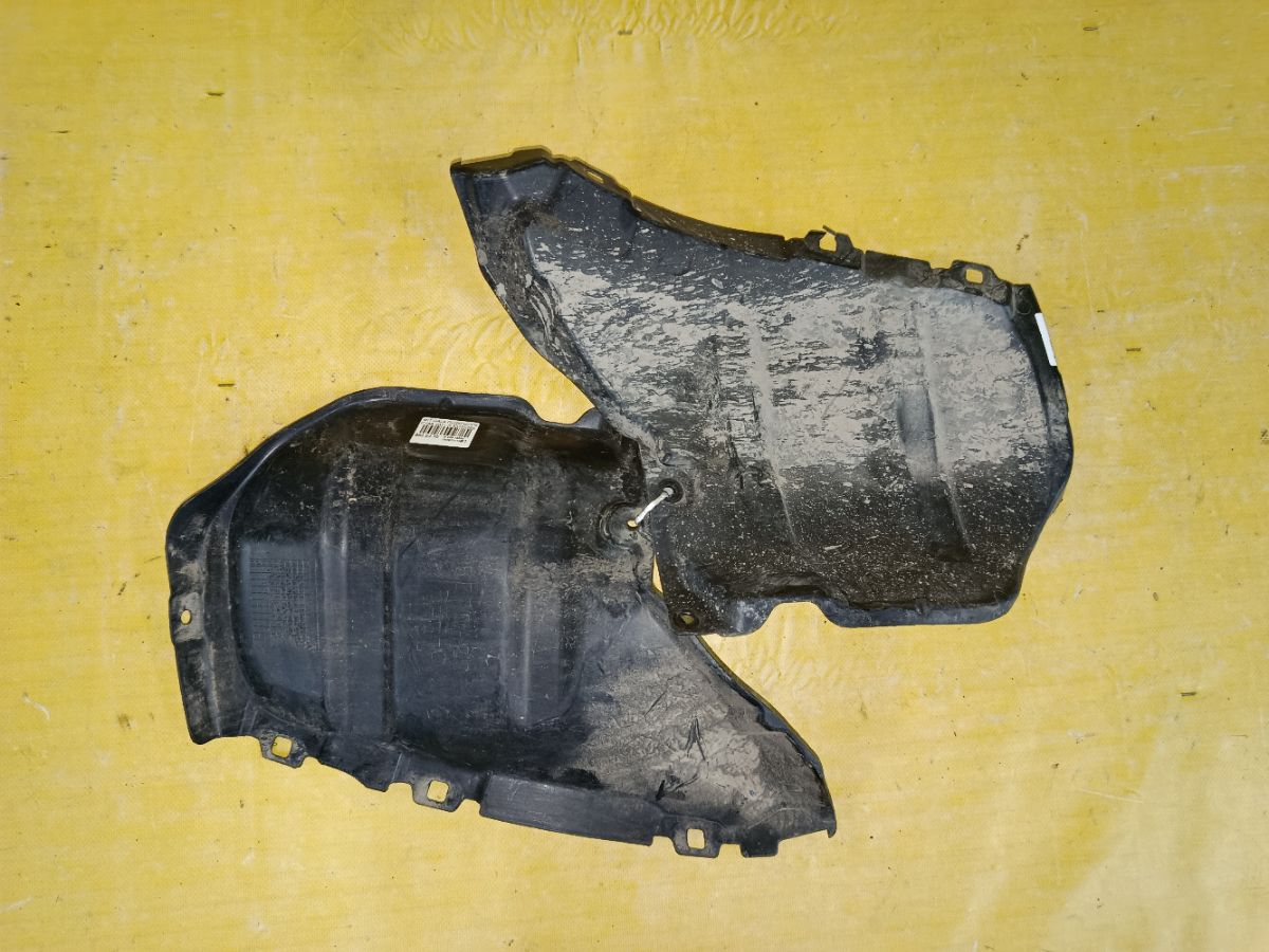 Подкрылок 5370A289, 5370A290 на Mitsubishi Galant Fortis CY4A 4B11 Фото 2