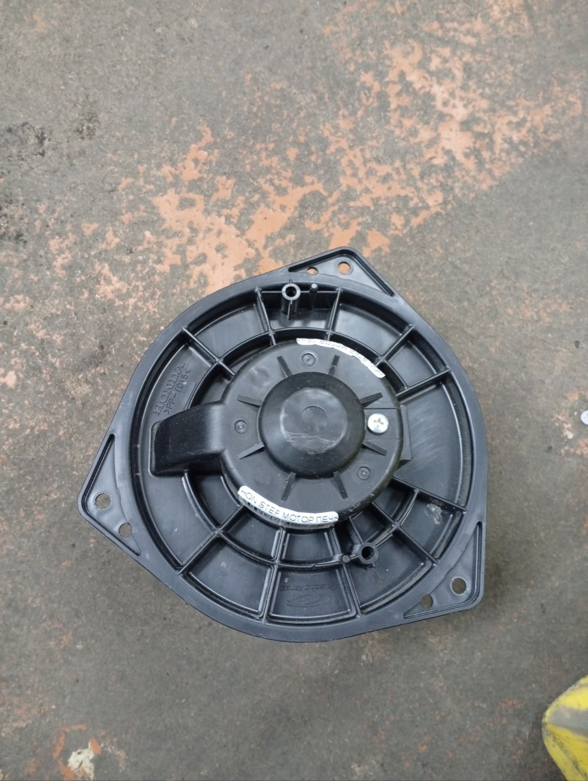 Мотор печки на Honda Stepwgn RK5 Фото 6