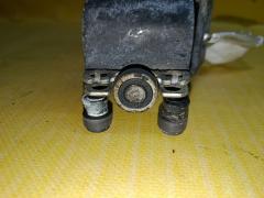 Ролик двери на Honda Stepwgn RK1 Фото 4