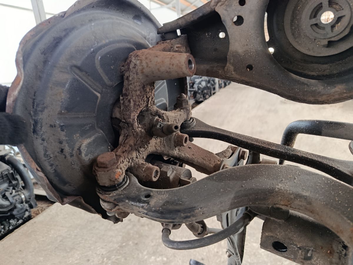 Балка подвески 1K0505315BM на Audi A3 8P CAX Фото 15