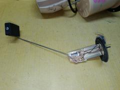 Бензонасос на Toyota Vitz NCP95 2NZ-FE Фото 4