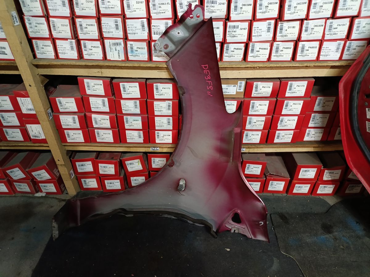 Крыло переднее 2741658, 3421312, 3421312A1, 4533021, 4533021J, 5605006, 6504043421312P, 931172, D01G52111B, D651-52-111B, GDFN0061R, MD234022FR, MZ10069AR, MZ10069BR, MZ10069BRV, MZ3093023, MZ51101600R00, MZ51101601R00, MZX0207270R на Mazda Demio DE3FS Фото 5