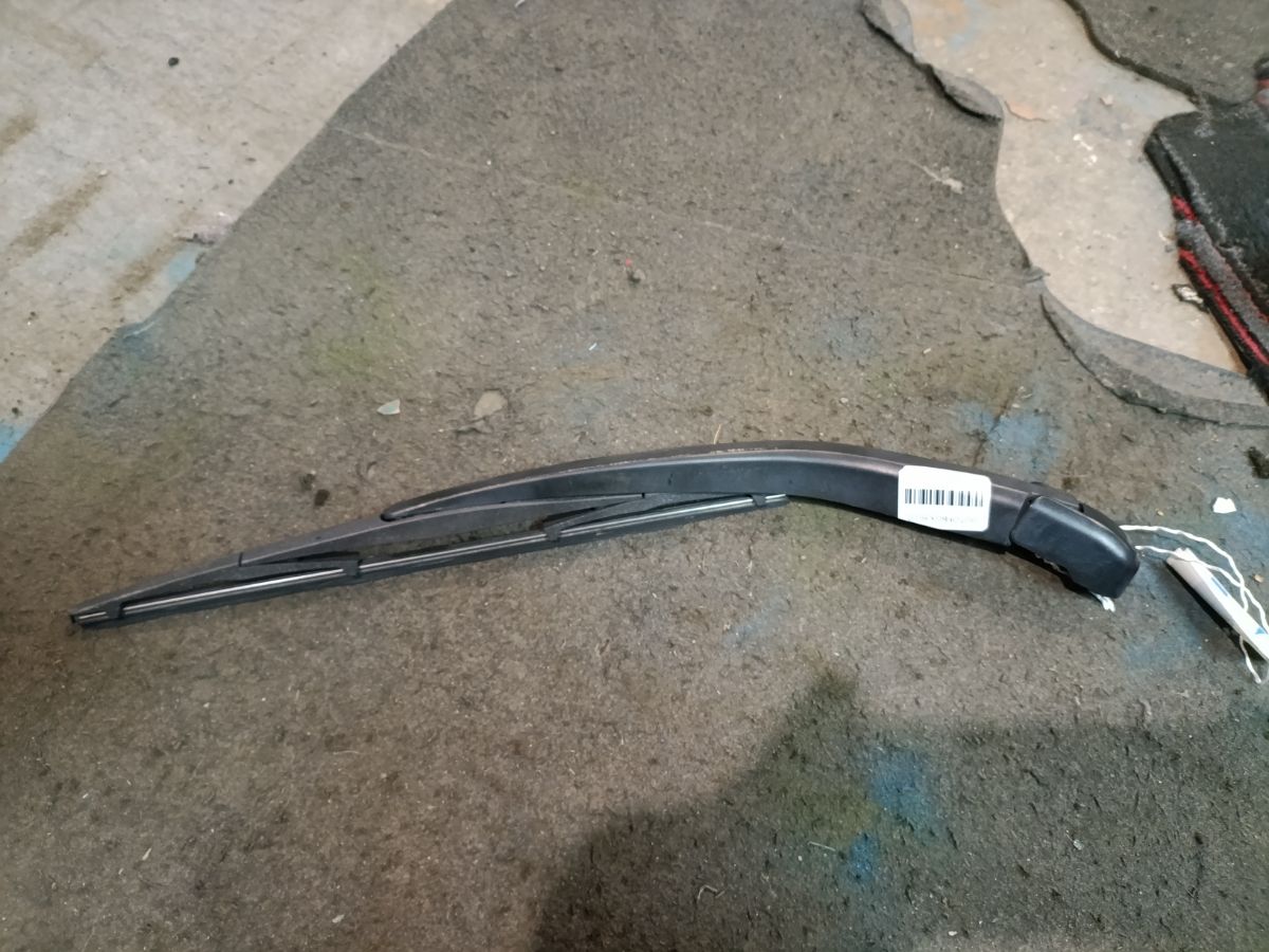 Щетка стеклоочистителя DRA-035 на Mazda Demio DY3W Фото 3