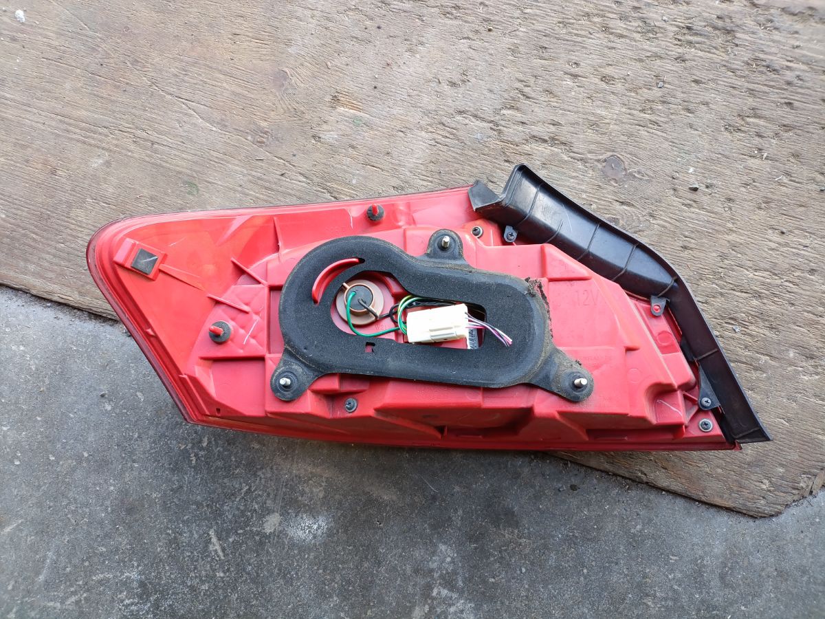 Стоп D040 D040, на Nissan Skyline NV36 Фото 4
