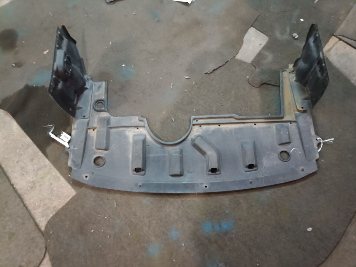 Защита двигателя MR488695 на Mitsubishi Colt Plus Z23W 4A91 Фото 4 Защита двигателя MR488695 на Mitsubishi Colt Plus Z23W 4A91 Фото 4