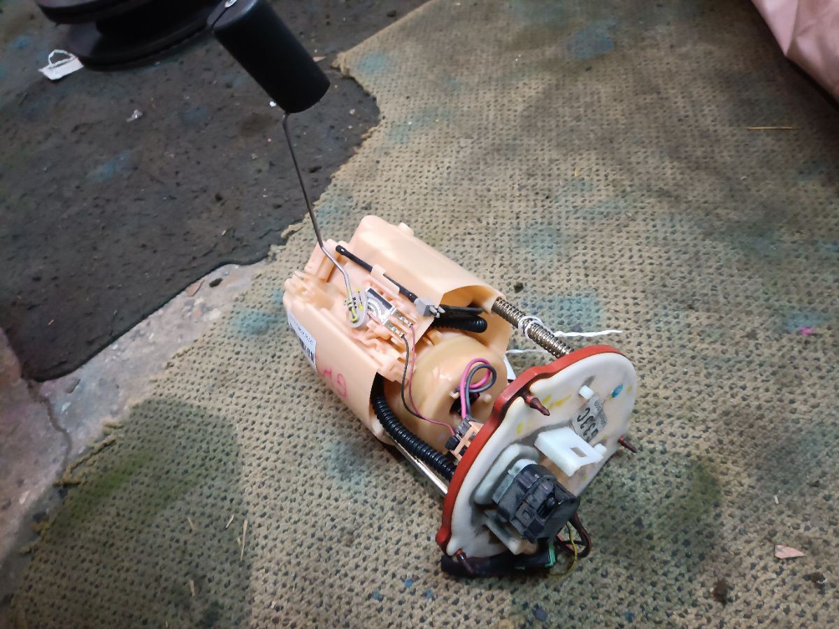 Бензонасос на Mazda Atenza GH5FS L5-VE Фото 3