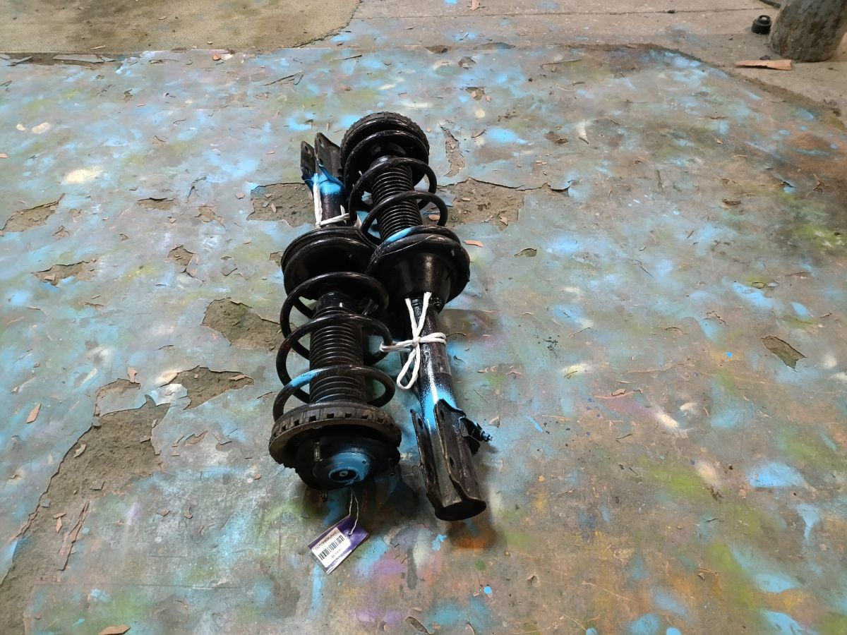 Стойка амортизатора на Subaru Forester SF5 EJ202 Фото 5