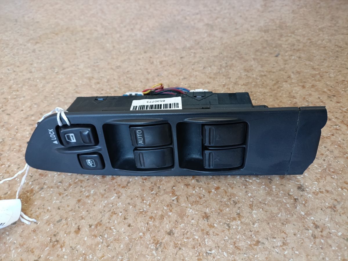Блок упр-я стеклоподъемниками на Subaru Impreza Wagon GG2 Фото 1