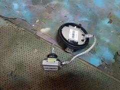 Блок розжига ксенона 85967-22080 на Toyota Noah ZRR70G Фото 4