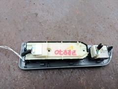Блок упр-я стеклоподъемниками 84040-33080 на Toyota Noah ZRR70G Фото 4