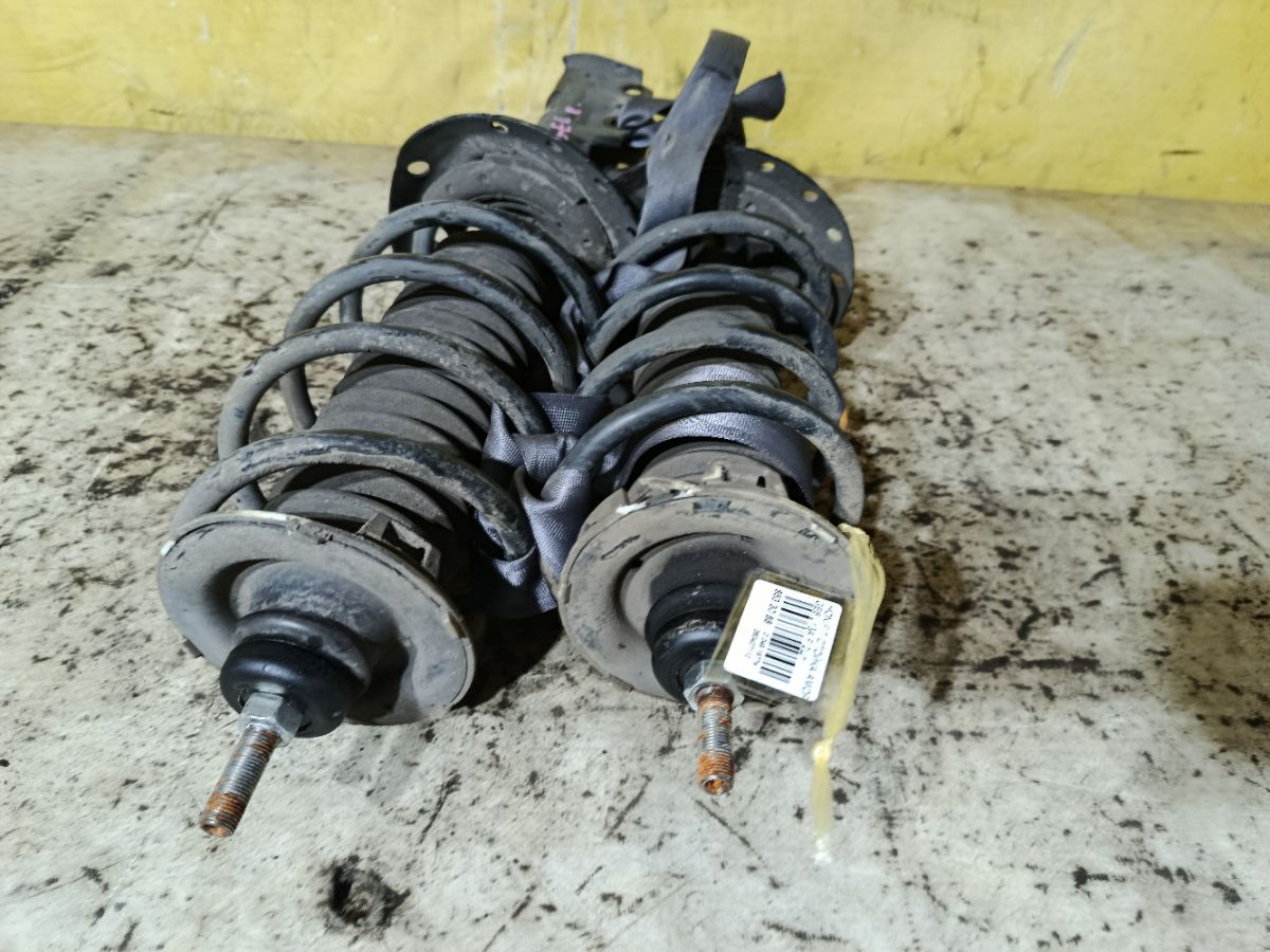 Стойка амортизатора на Honda Fit GE6 L13A Фото 4