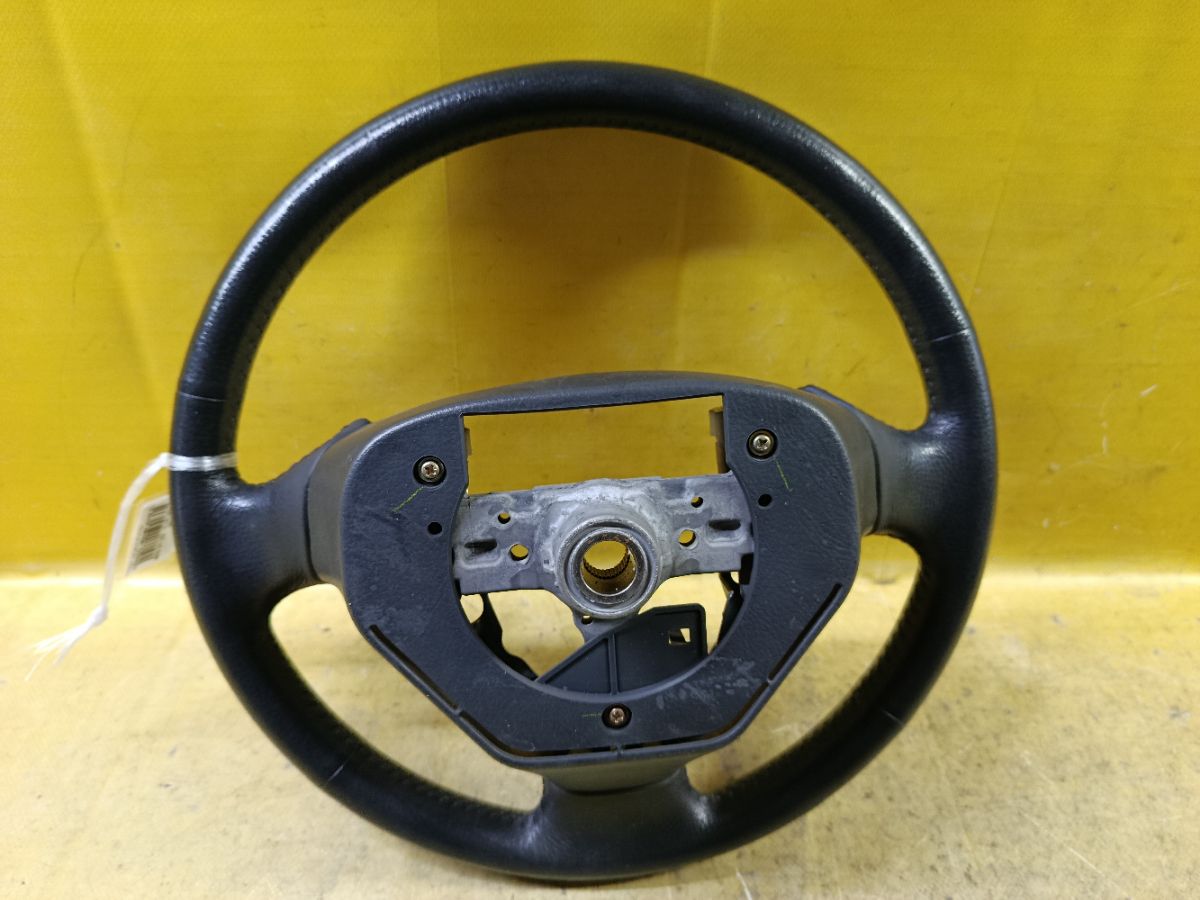 Руль на Toyota Noah AZR60G Фото 6