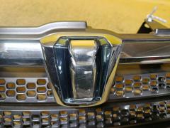 Решетка радиатора 53101-44230 на Toyota Isis ANM10G Фото 5