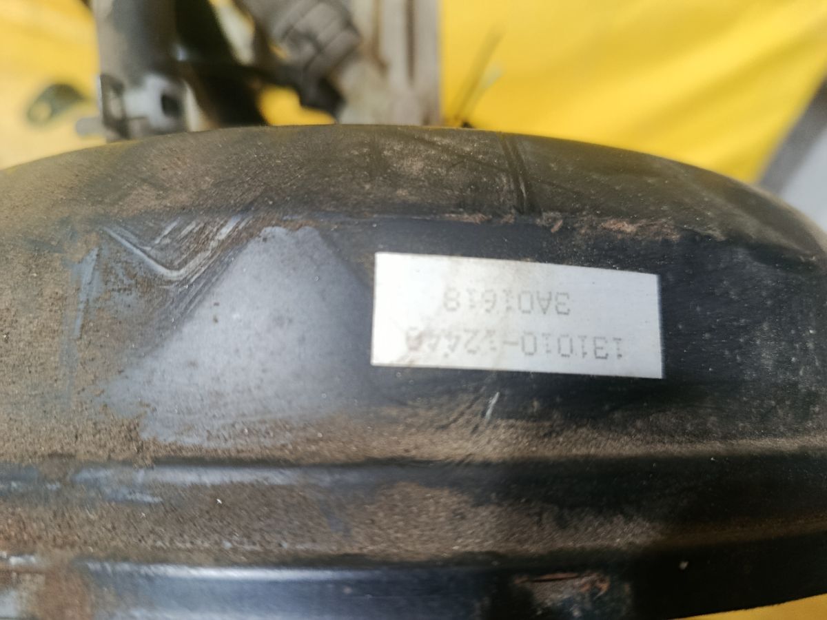 Главный тормозной цилиндр на Toyota Noah AZR65G 1AZ-FSE Фото 4