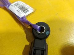 Датчик детонации 22060-1HC0A на Nissan March K13 HR12DE Фото 5