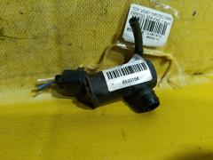 Насос омывателя стекла 85330-10280 на Toyota Voxy ZRR70G 3ZR-FAE Фото 3