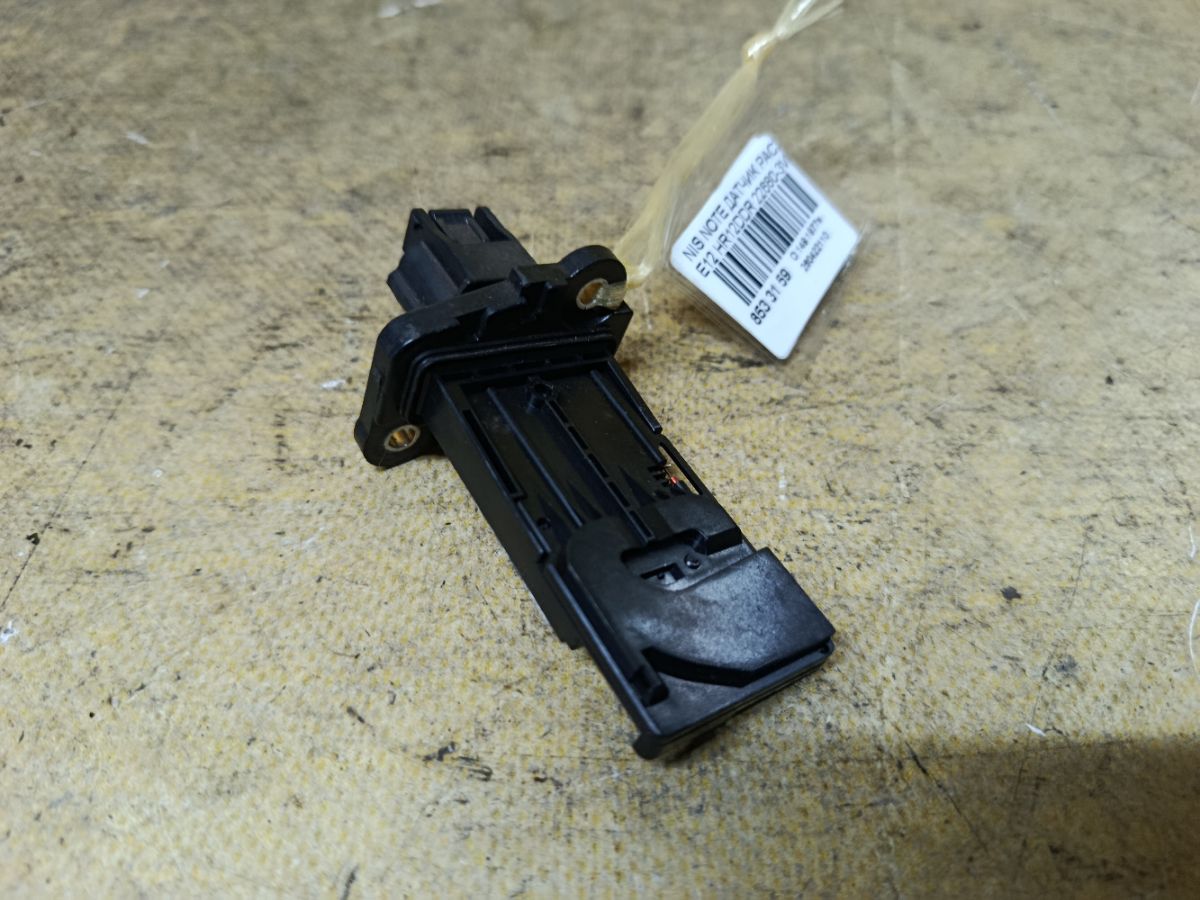 Датчик расхода воздуха 22680-3VA0A на Nissan Note E12 HR12DDR Фото 3