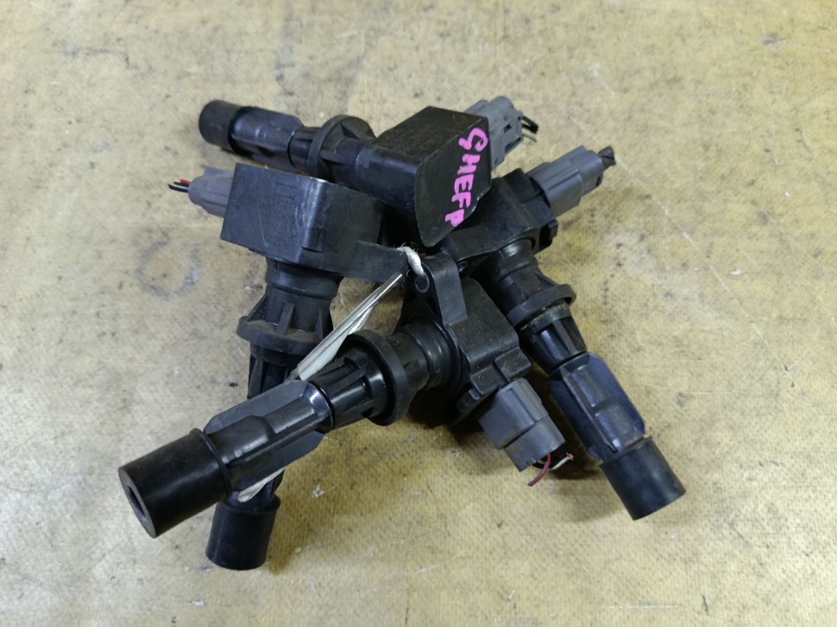 Катушка зажигания 6M8G-12A366, 099700-1062, IC-DL039, L3G2-18-100A, L3G2-18-100A-9U, L3G2-18-100B, LC-016-6351 на Mazda Atenza GHEFP LF Фото 3