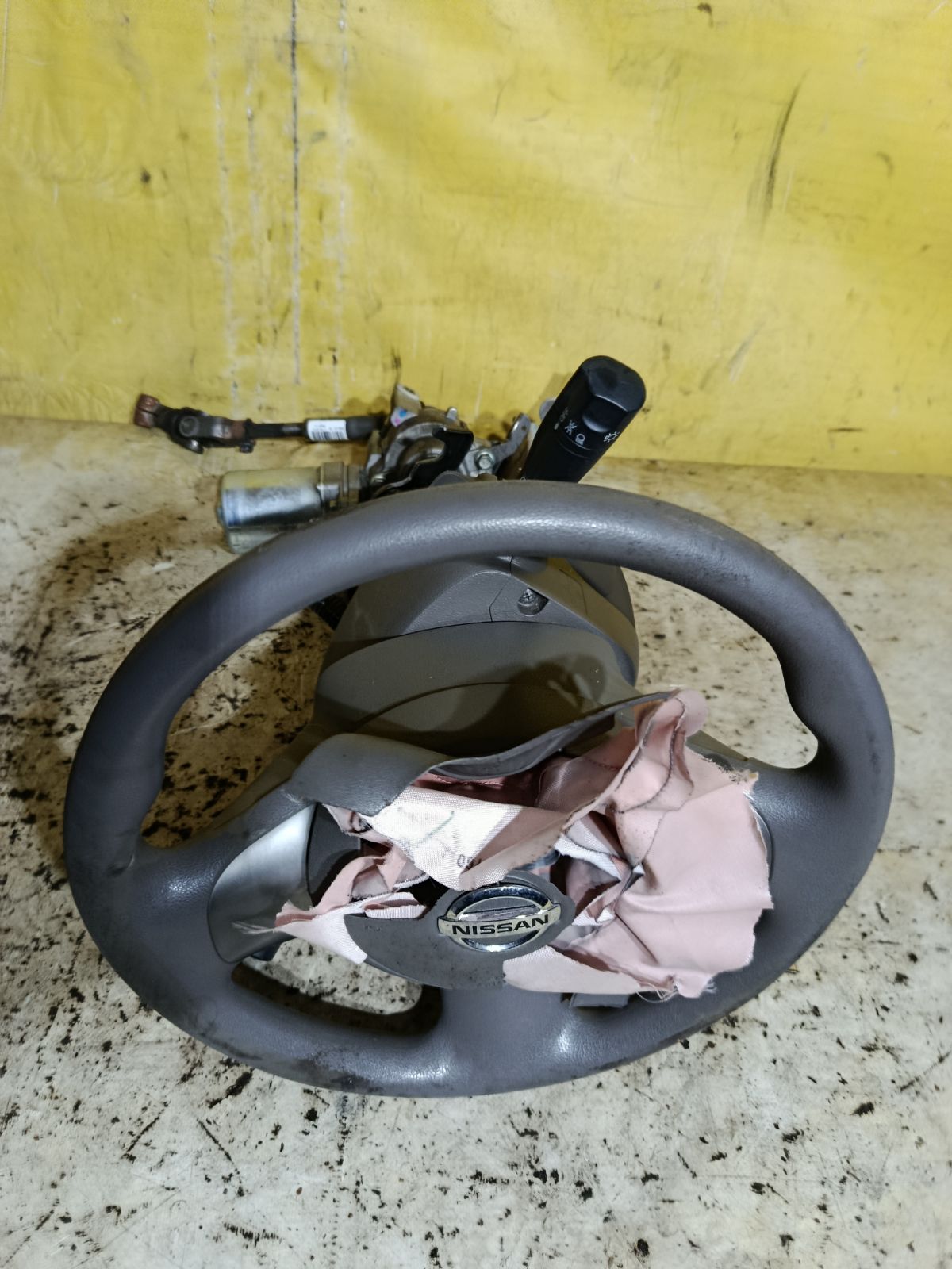 Рулевая колонка на Nissan March K13 Фото 7