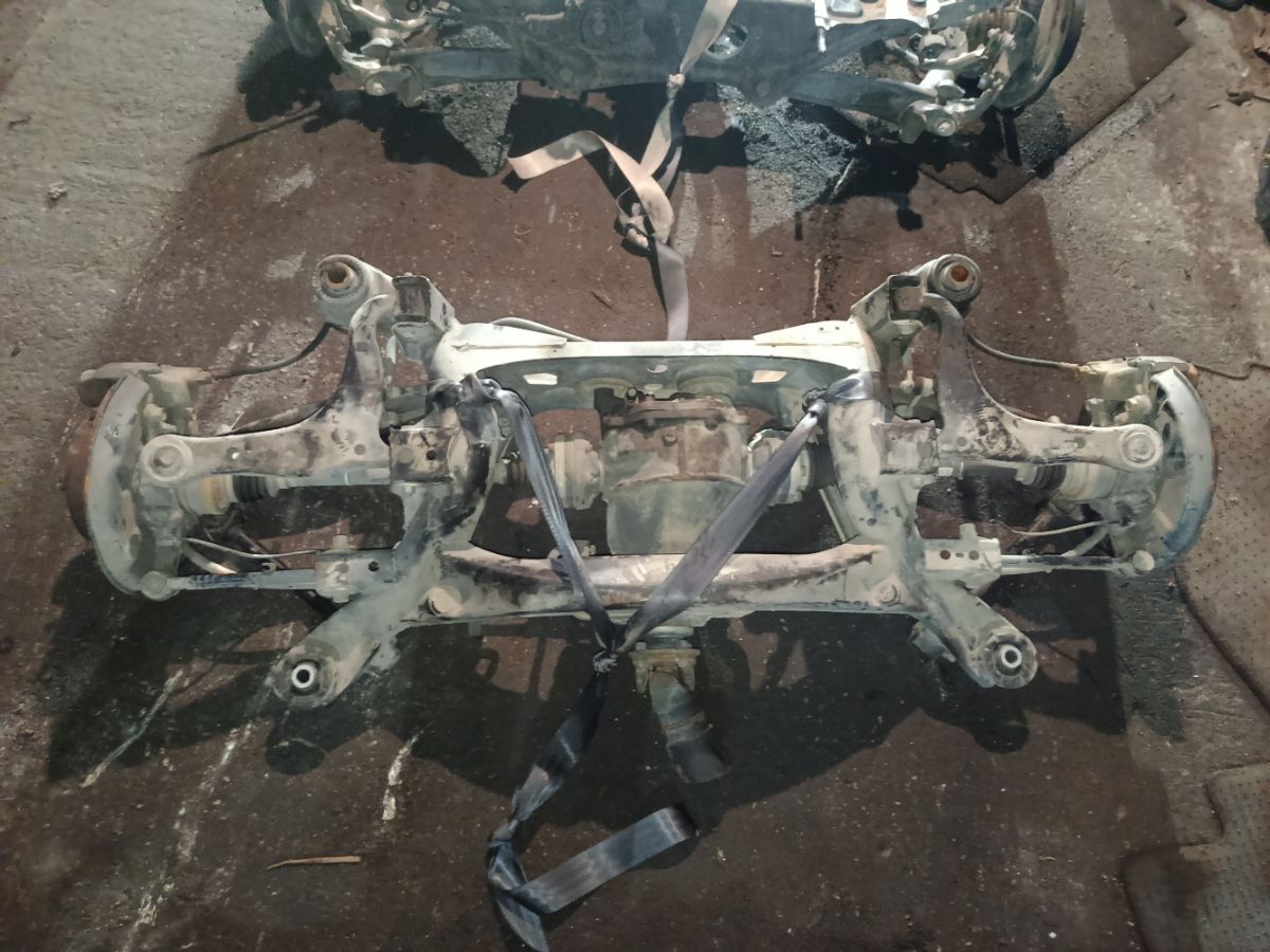 Балка подвески 51206-51030, 51206-53020 на Toyota Crown JZS175 2JZ-FSE Фото 3