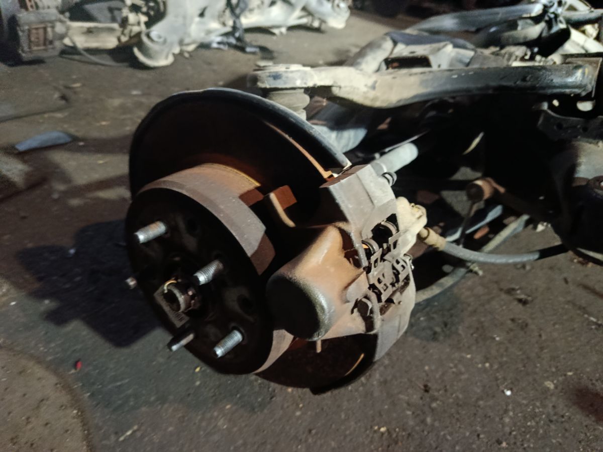 Балка подвески 51206-51030, 51206-53020 на Toyota Crown JZS175 2JZ-FSE Фото 4