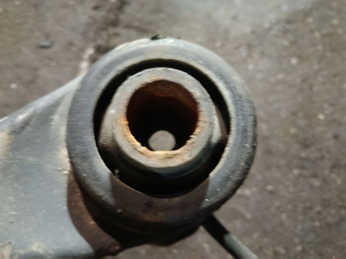 Балка подвески 51206-51030, 51206-53020 на Toyota Crown JZS175 2JZ-FSE Фото 10