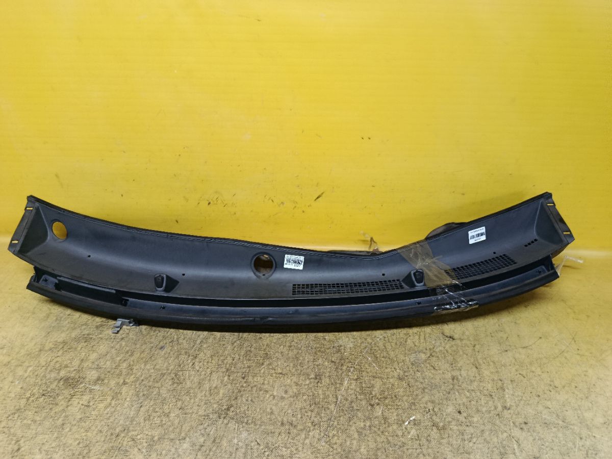 Решетка под лобовое стекло 55708-B2200 на Daihatsu Tanto LA600S Фото 3