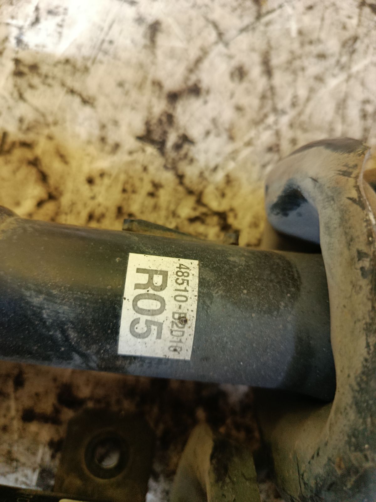 Стойка амортизатора на Daihatsu Tanto LA600S KF-VE Фото 3