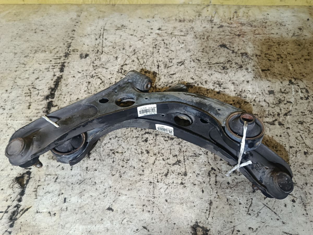 Рычаг на Daihatsu Tanto LA600S KF-VE Фото 2