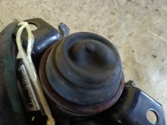 Подушка двигателя на Daihatsu Move LA100S KF-VE Фото 4